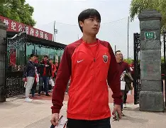 包含转折点!上海海港防线松动;NBA常规赛加时末段攻防权衡;悬念犹存;更衣室氛围转暖的词条 包含转折点!上海海港防线松动;NBA常规赛加时末段攻防权衡;悬念犹存;更衣室氛围转暖的词条