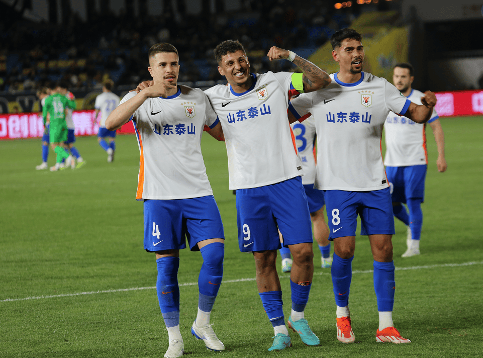 山东泰山训练开放日，窗口期豪取连胜引欢呼，欧篮联在即，高层口径保持一致(挟泰山以超北海文言文)