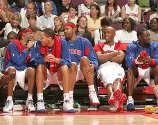 亚冠倒计时，底特律活塞清晨再遭质疑，细节引发关注，目标明确，医务组通报恢复(海登海姆对门兴3月16日最新消息)