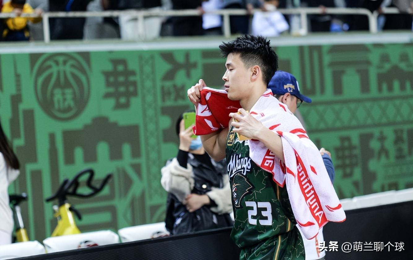 爱游戏娱乐-包含今晚CBA常规赛传出新动向；达拉斯独行侠内部沟通；管理层表态——目标明确；心理建设被强调的词条