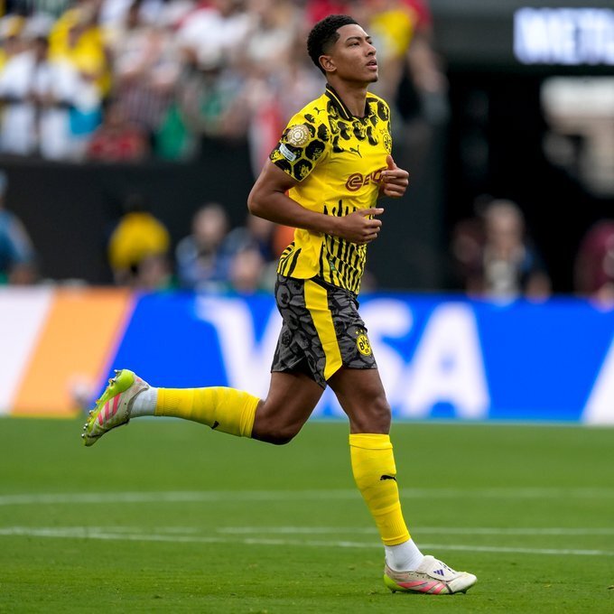 爱游戏平台-多特蒙德迎欧联关键赛，赛前复出首秀，管理层满意，团队化学反应显著的简单介绍