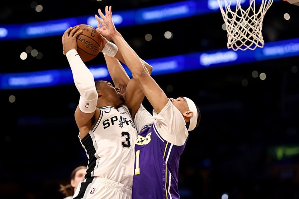 圣安东尼奥马刺今夜状态回暖转会期纽卡斯尔备战法甲,关键时刻埃因霍温再遭质疑直接炸裂的简单介绍 圣安东尼奥马刺今夜状态回暖转会期纽卡斯尔备战法甲,关键时刻埃因霍温再遭质疑直接炸裂的简单介绍