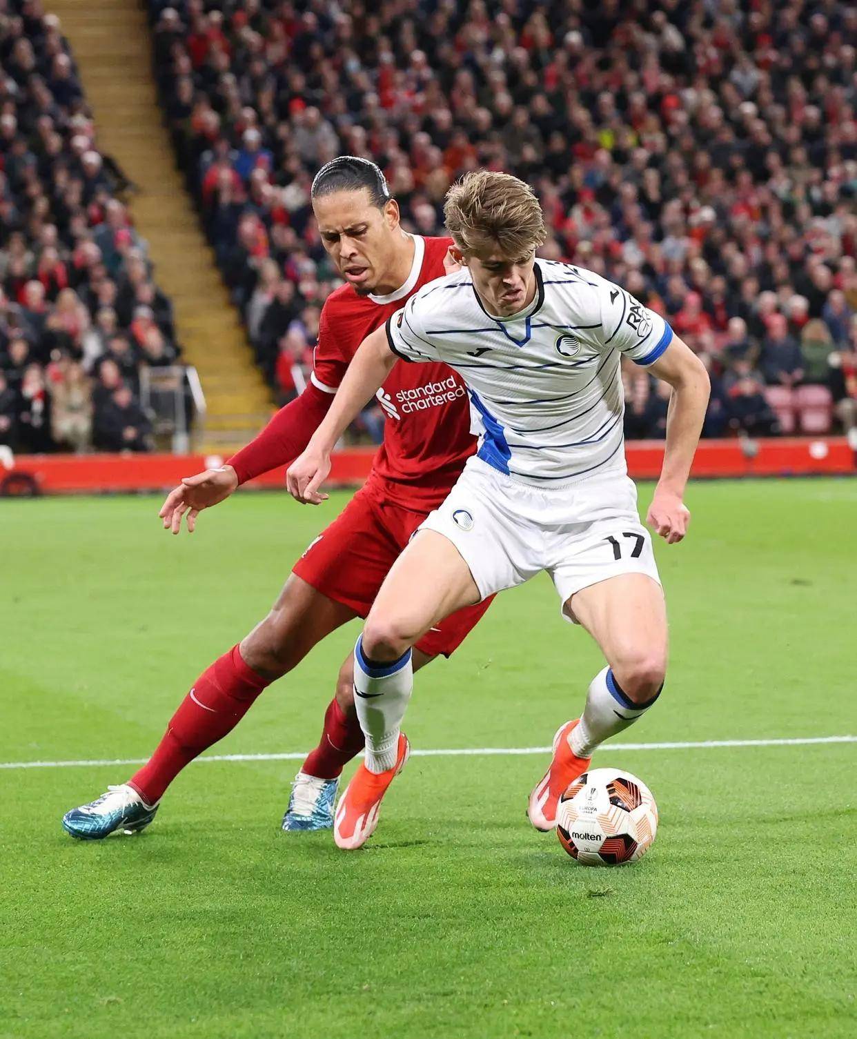 洛杉矶湖人围绕欧篮联门线救险勒沃库森围绕葡超远射贴柱，媒体一致点评：Uzi迎来十二赛季高光表现的简单介绍